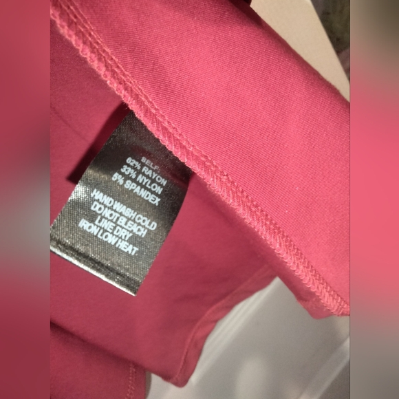 Elegant Red Scalloped Dress - Valentine's - Anniversary - Picture 4 of 5